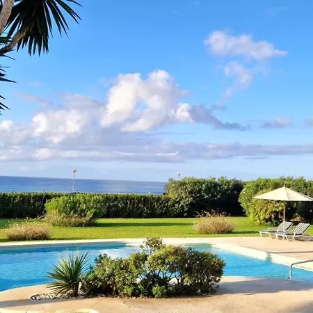 Holidays & Beachfront Neptuno I, Sea Views,pool,garden, Elviria *