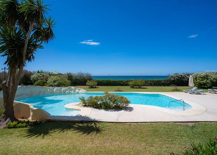 Beachfront Neptuno I, Complex,views,pool,garden, Elviria * Marbella