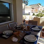 Apartamento Holidays & Beachfront Neptuno I, Sea Views,pool,garden, Elviria Marbella