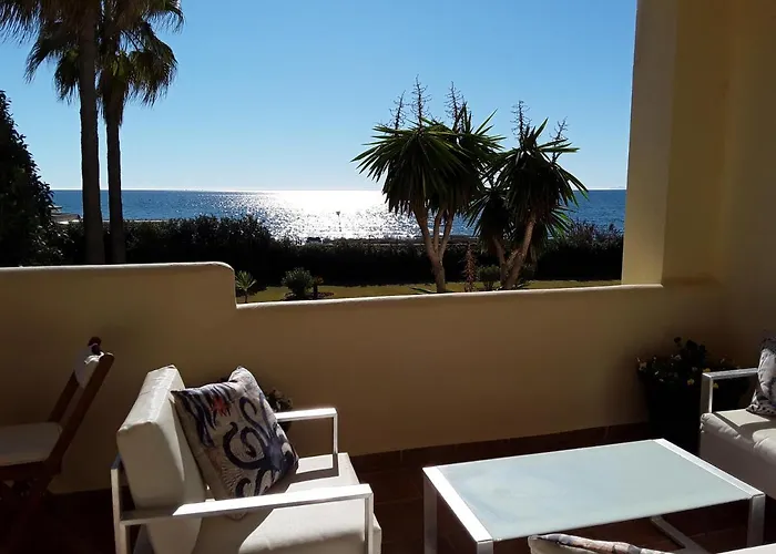 Beachfront Neptuno I, Complex,views,pool,garden, Elviria * Marbella